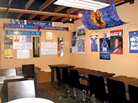 A sports bar that shines in a chic and retro downtown.