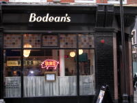 ロンドンでアメリカンスBBQとサッカー観戦という異色の組み合わせ