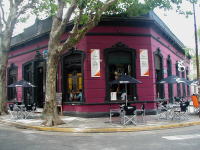 ブエノスアイレスのおしゃれな地域パレルモでアミーゴとサッカー観戦