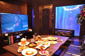 Space for "Pasera Resorts Akasaka" where you can watch sports sincerely "grown-up"