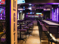 JR改札徒歩20秒×80席の大迫力！スタジアムバー 秋葉リーグ店が選ばれる5つの理由