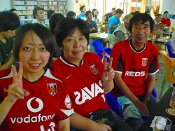 It is close to Komaba Racecourse. A cafe with a homey atmosphere where local Urawa sapos gather