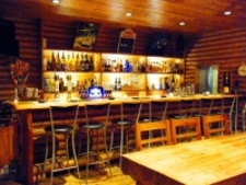 Sports BAR & Kitchen Four-Pigs