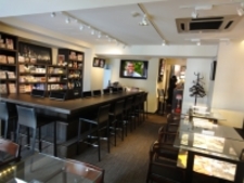 SPORTS&CARD GAME BAR MINT SHIBUYA