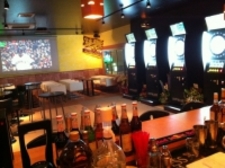 Cheers Cafe 浦安店 sports&amusement