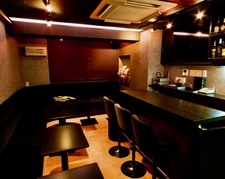 ジャンティーユ（Petit　Bar　Gentille)　