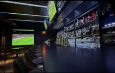 スポーツバーラウンジ キー アンド クール | Sports Bar & Lounge Key&Kool 