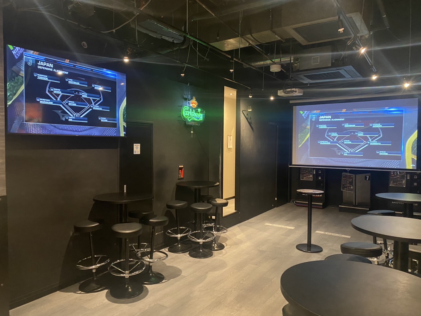 ダーツ×スポーツ観戦のBuzz sports & darts 新宿靖国通り店(Buzz sports & darts Shinjuku Yasukuni Street — Sports Viewing and Darts )